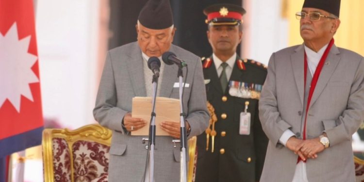 राष्ट्रपति पौडेलको पद तथा शपथग्रहण र निवर्तमान राष्ट्रपति भण्डारीको बिदाइ