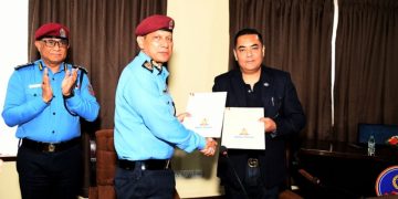प्रहरीलाई फाउण्डेसनले दियो २५ लाख, वैशाखदेखि प्रहरीका छोराछोरीले छात्रवृत्ति पाउने