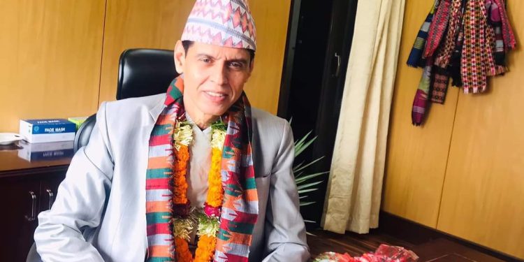 राज्यकोषमा गृहसचिव सिंहको लुट, ६ महिनामा लिए ४७ लाख सुराकी खर्च