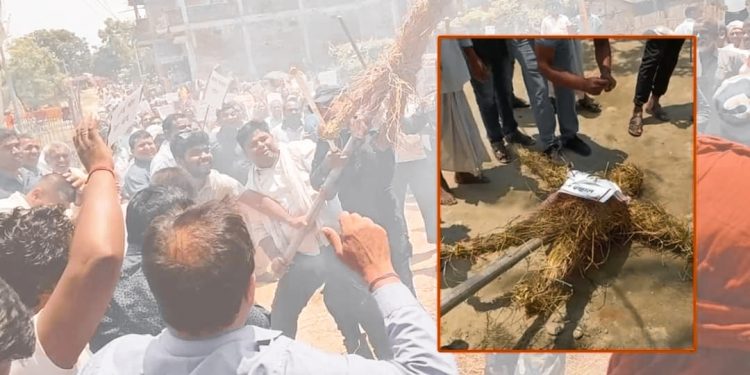 कामकाज ठप्प हुँदा प्रधानमन्त्री प्रचण्डको पुत्ला दहन