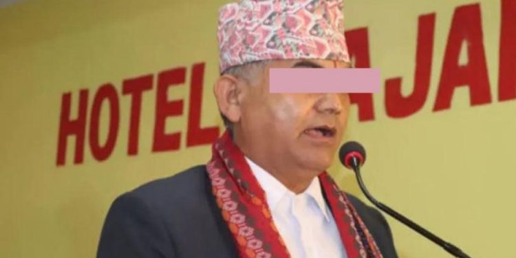 करोडभन्दा बढी ठगेको आरोपमा प्रमुख प्रशासकीय अधिकृत कार्यालयबाटै पक्राउ
