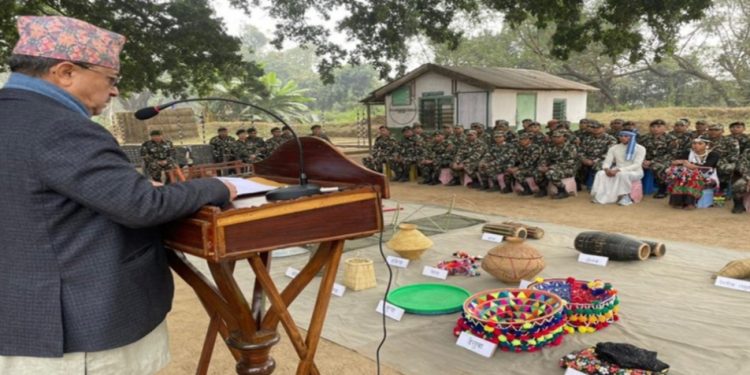 कार्यवाहक प्रधानमन्त्री एवम् रक्षामन्त्री खड्काद्वारा सेनाको सबुज गण निरीक्षण