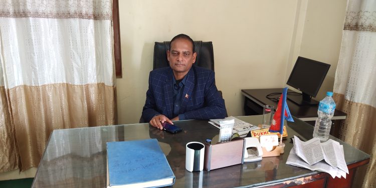 असारे विकासको परम्परा अन्त्य गर्न प्रतिबद्ध छु : प्रमुख प्रशासकीय अधिकृत दुखि कापर