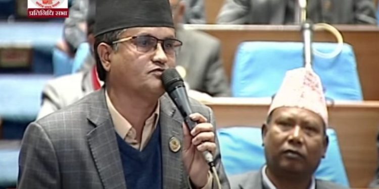 एमालेले भन्याे – प्रधानमन्त्रीको खोजी गरियोस्