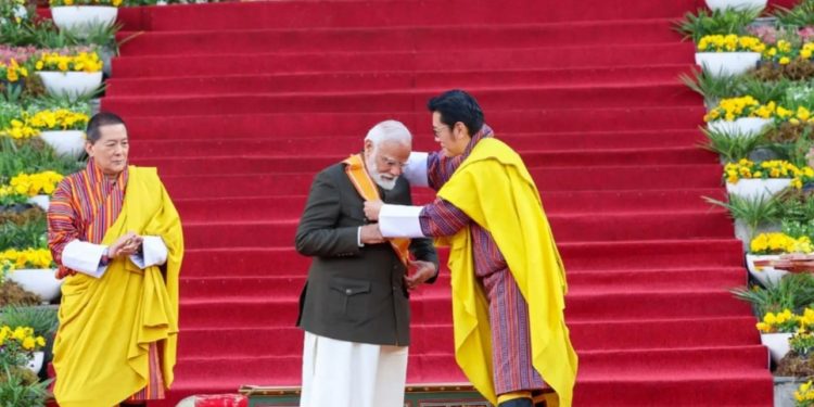 भारतीय प्रधानमन्त्री मोदी भूटानी सर्वोच्च नागरिक सम्मान ‘अर्डर अफ द ड्रुक ग्याल्पो’ बाट सम्मानित