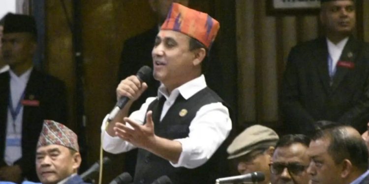 रास्वपाको कोर टिम सहकारी ठगीमा, डोर टिम ढाकछोपमा र पुअर टिम फेसबुकमा सक्रिय छ : विश्वप्रकाश शर्मा