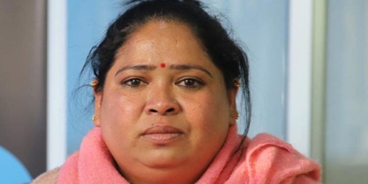 विष सेवन गरेकी न्यायाधीश पत्नी आरतीलाई होस आयो