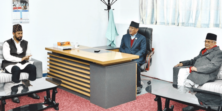 संसद् बैठकअघि फेरि छलफलमा जुटे प्रचण्ड, ओली र रवि