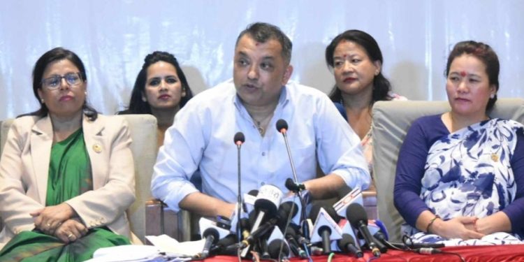 गगनको प्रश्न – रवि लामिछाने गृहमन्त्री हो कि टेलिभिजन प्रस्तोता ?