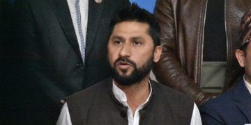 सरकारलाई सच्चिनु र सुध्रिनुको विकल्प छैन: सभापति लामछिाने