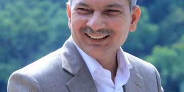 टुँडिखेलको कार्यक्रममा पूर्व प्रधानमन्त्रीहरु नआएपछि बाबुरामको प्रश्न- चुनावको बेला मात्रै दाँत ङिच्याउँदै जाने हो ?
