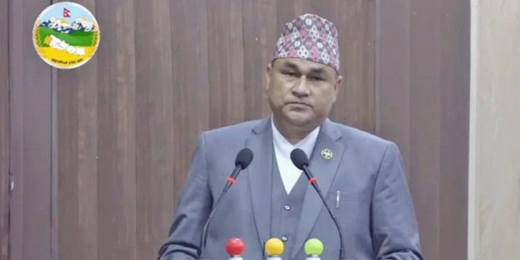 सुदूरपश्चिमका मुख्यमन्त्रीले विश्वासको मत लिँदै