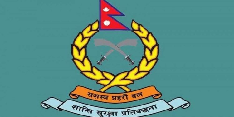 सशस्त्रका जवान १५ हजार घुससहित पक्राउ