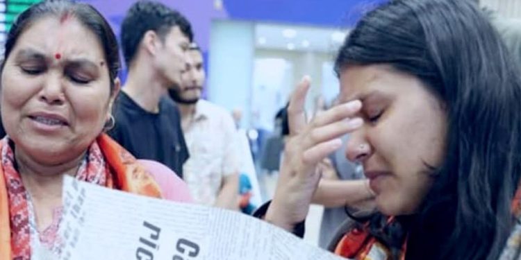 इजरायल पुगेर विपिनका आमा र बहिनीले भने– हाम्रो कसैसँग दुश्मनी छैन, विपिनलाई घर पठाइदिनुस्